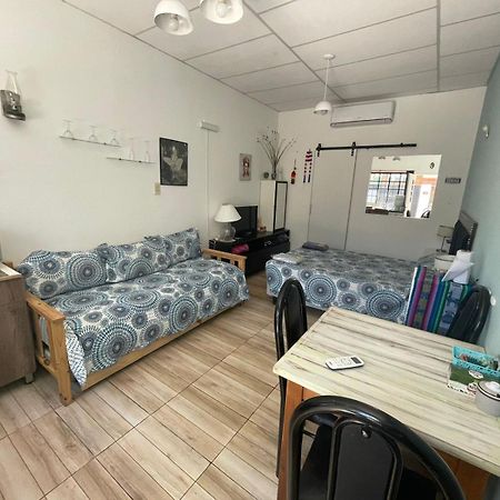 Ezeiza 1 Nuestro Lugar A 15 Minutos Del Aeropuerto Tranfer Opcional Desde Y Al Aeropuerto De Ezeiza Las 24 Horas Pet Friendly Eksteriør billede