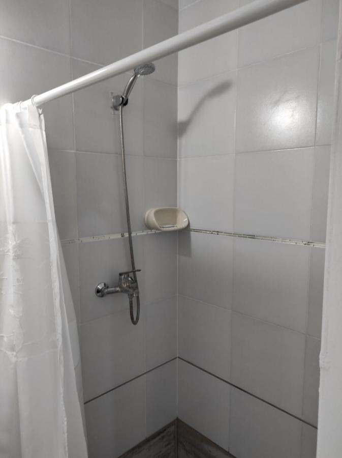 Ezeiza 1 Nuestro Lugar A 15 Minutos Del Aeropuerto Tranfer Opcional Desde Y Al Aeropuerto De Ezeiza Las 24 Horas Pet Friendly Eksteriør billede
