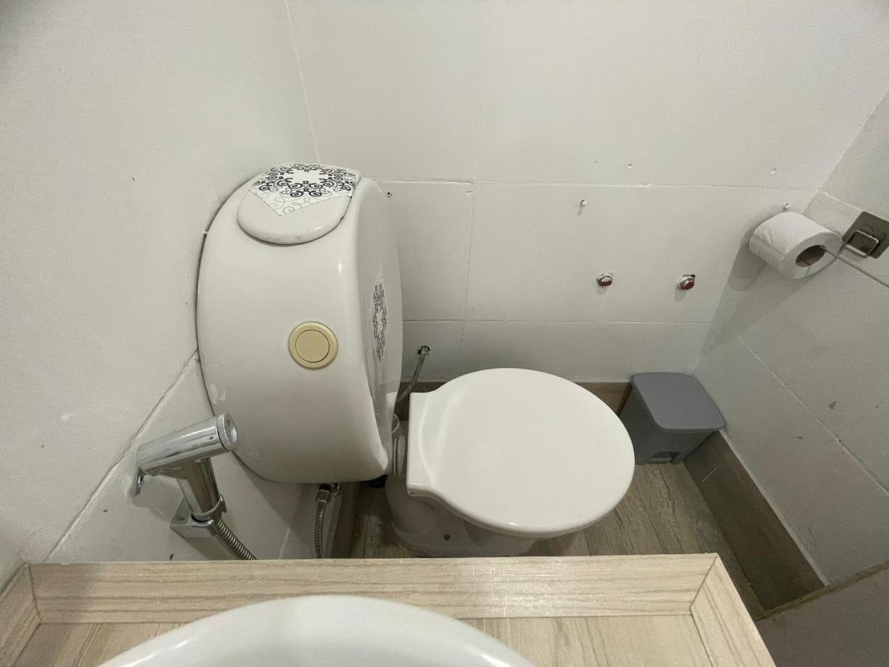 Ezeiza 1 Nuestro Lugar A 15 Minutos Del Aeropuerto Tranfer Opcional Desde Y Al Aeropuerto De Ezeiza Las 24 Horas Pet Friendly Eksteriør billede